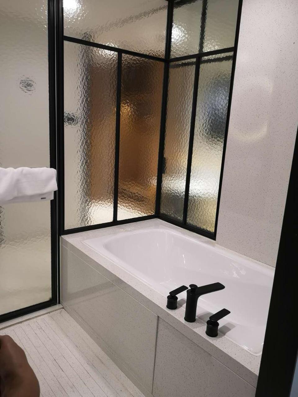 Rezen Longuu Hotel Guangzhou Exterior photo